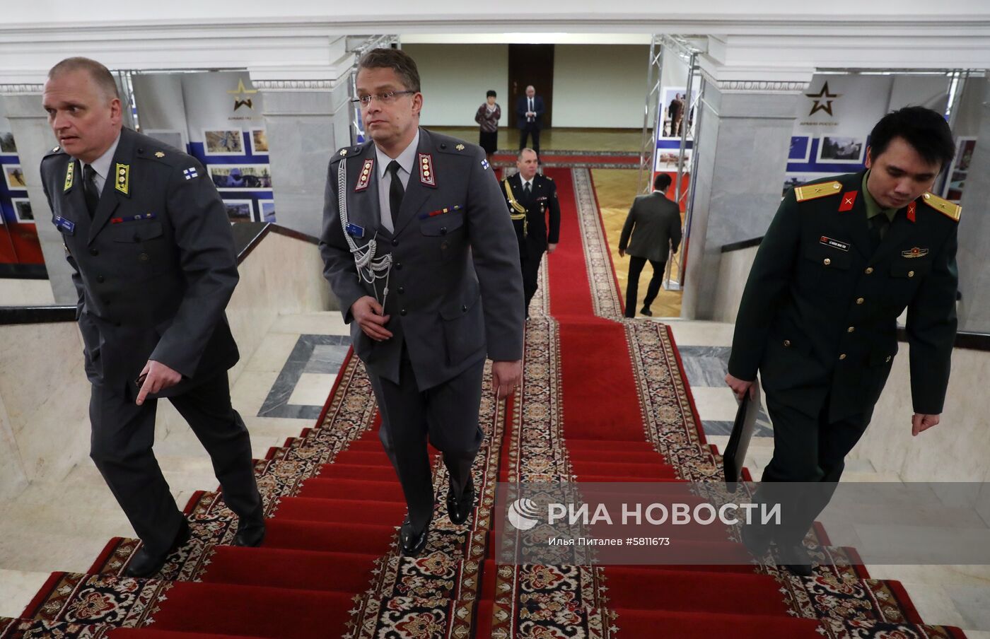 Встреча главы комитета Госдумы РФ В. Шаманова с военными атташе, аккредитованными в Москве