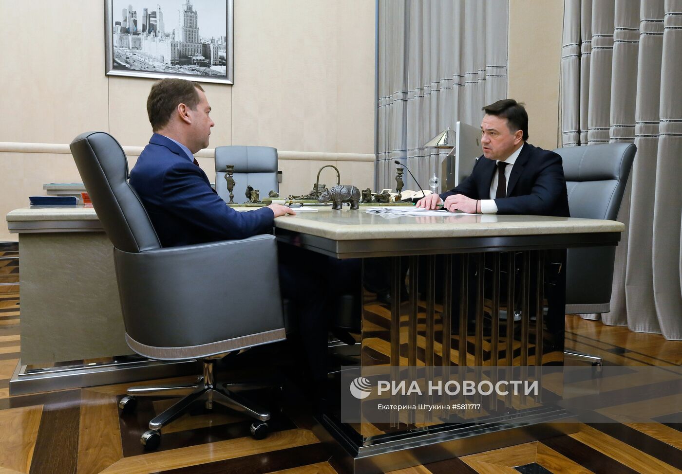 Премьер-министр РФ Д. Медведев встретился с губернатором Московской области А.Воробьевым