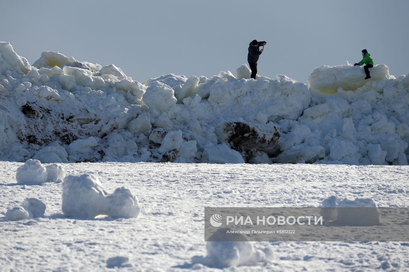 Ледяные торосы на Финском заливе