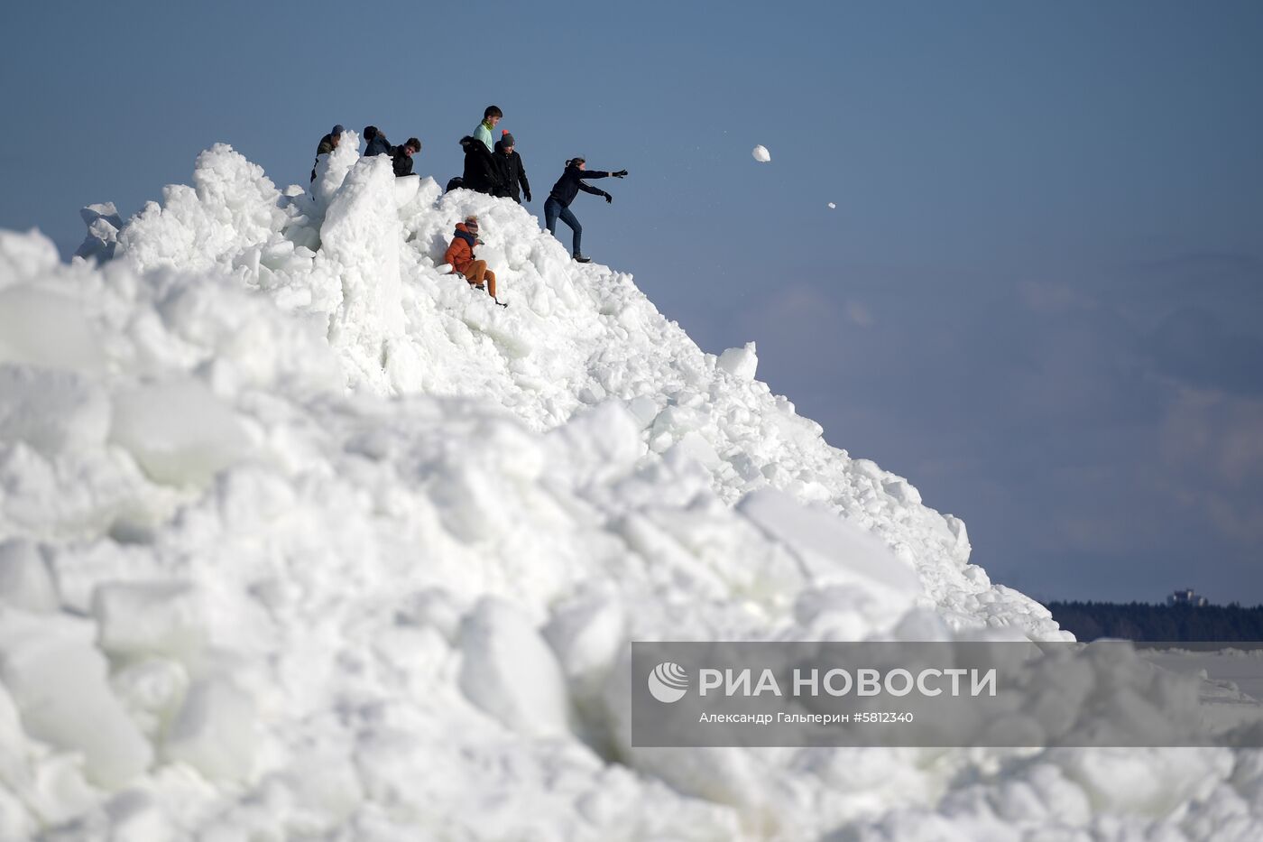 Ледяные торосы на Финском заливе