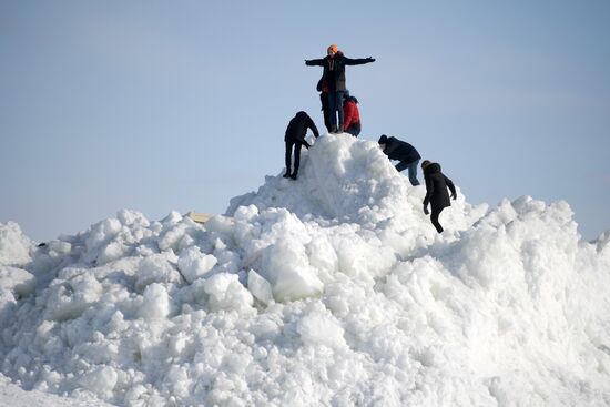 Ледяные торосы на Финском заливе
