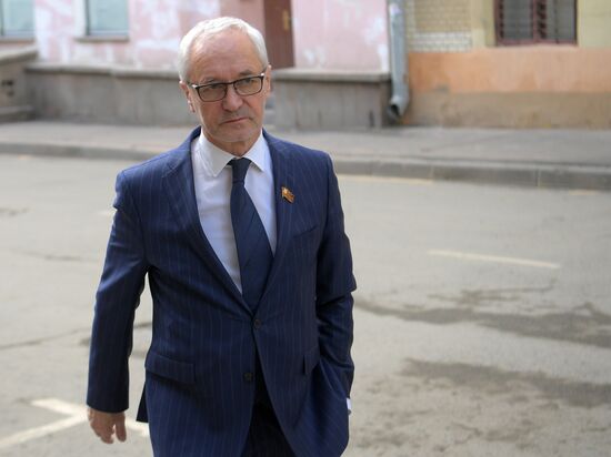 Прощание с актером В. Этушем