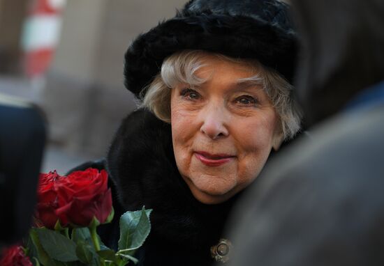 Прощание с актером В. Этушем