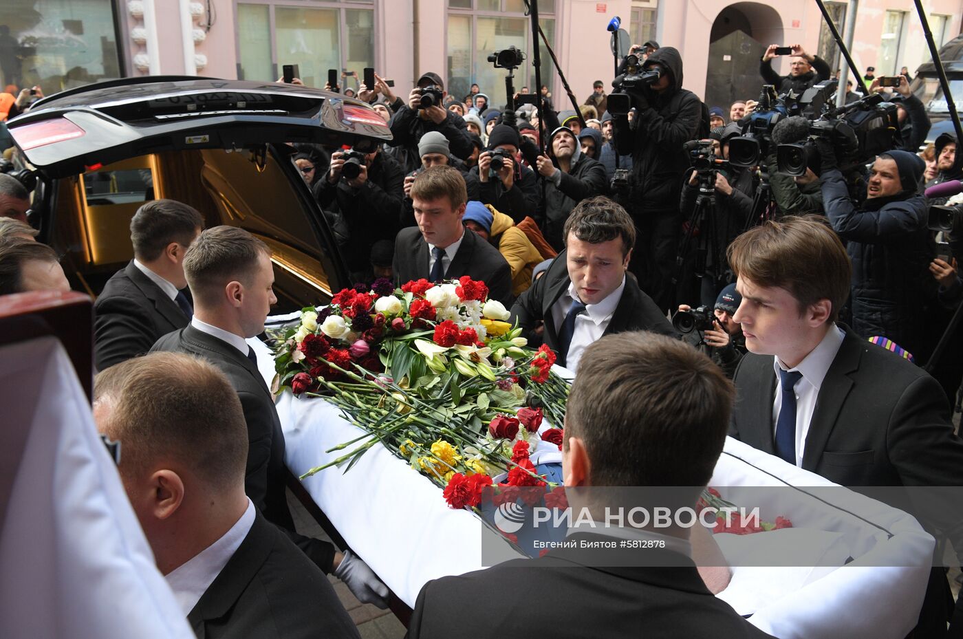 Прощание с актером В. Этушем