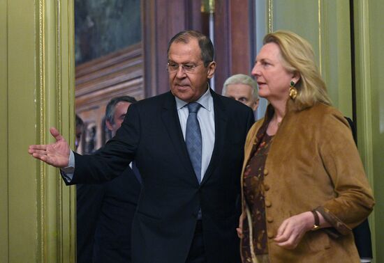 Встреча глав МИД РФ и Австрии С. Лаврова и К. Кнайсль