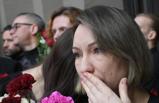 Прощание с актером В. Этушем