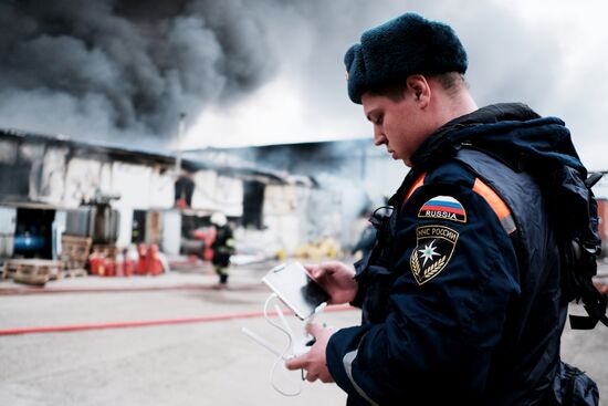 Пожар на складе полиэтилена в Краснодаре