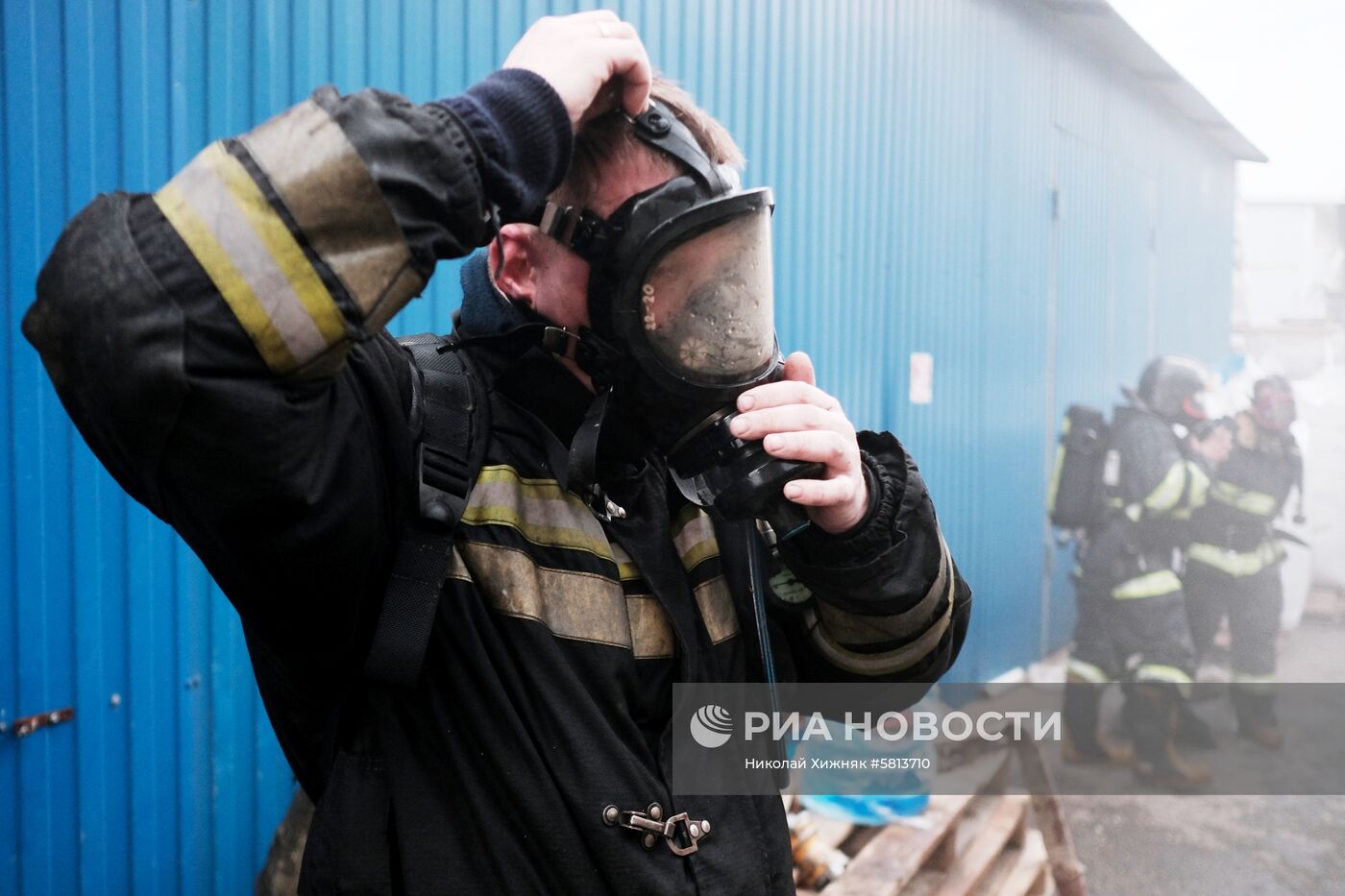 Пожар на складе полиэтилена в Краснодаре