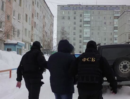 ФСБ и МВД РФ пресекли деятельность преступной группы по изготовлению и сбыту оружия