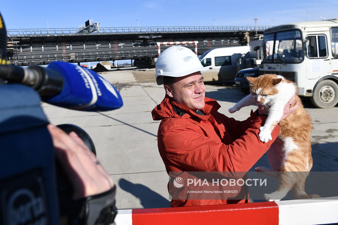 Строительство железнодорожной части Крымского моста