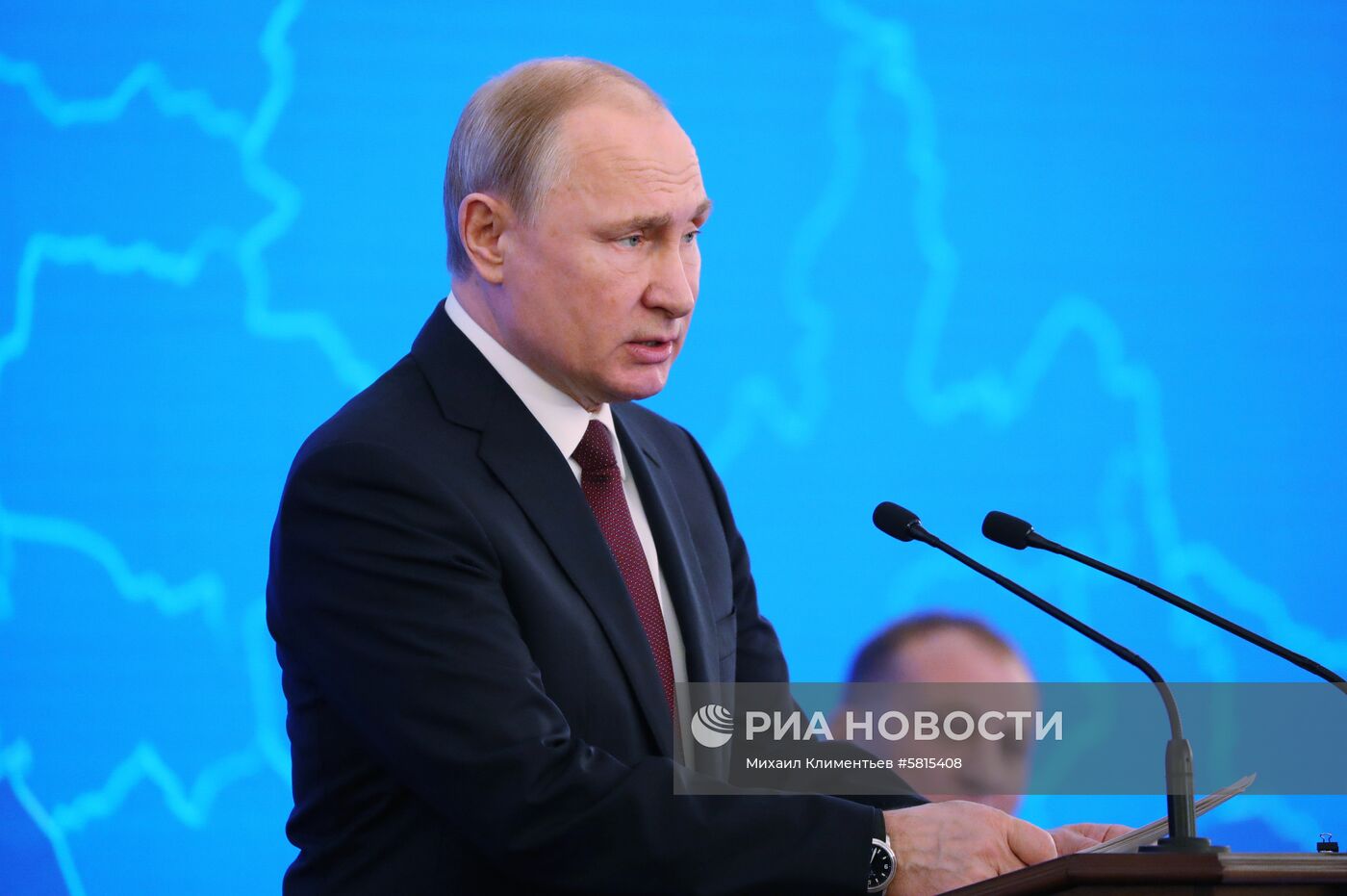 Президент РФ В. Путин принял участие в работе съезда РСПП