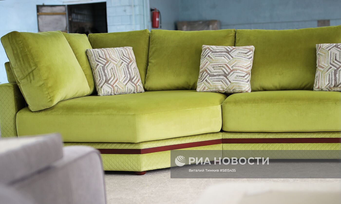 Производство мебели на фабрике "Мебель мастер" в Краснодаре