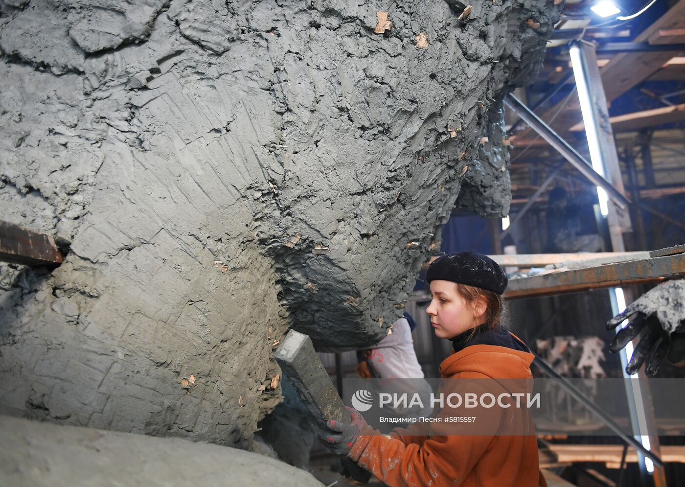 Модель центральной фигуры Ржевского мемориала Советскому солдату