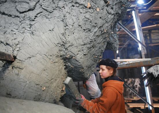 Модель центральной фигуры Ржевского мемориала Советскому солдату