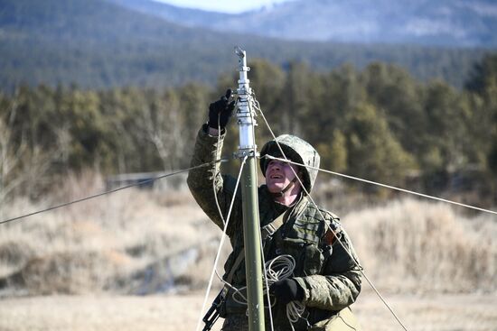 Всеармейские соревнования "Уверенный прием"
