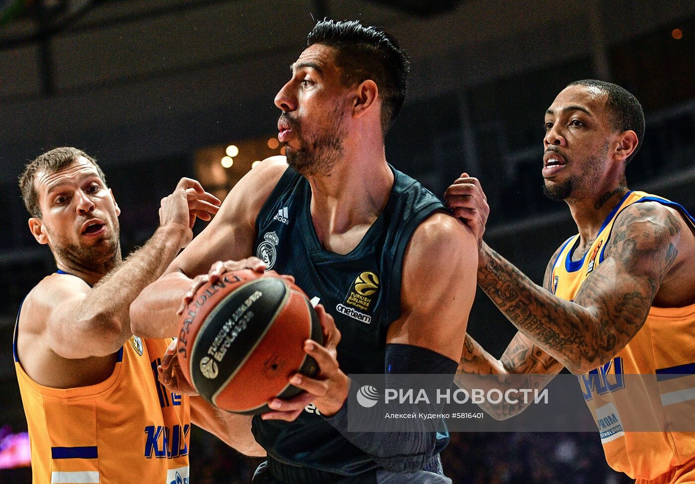 Баскетбол. Евролига. Матч "Химки" - "Реал"