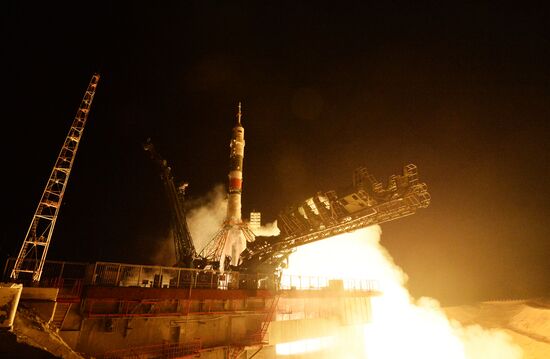 Старт пилотируемого корабля "Союз МС-12"
