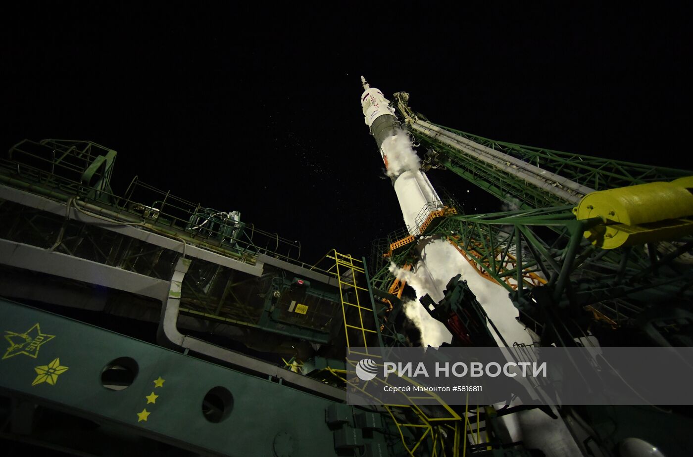 Старт пилотируемого корабля "Союз МС-12"