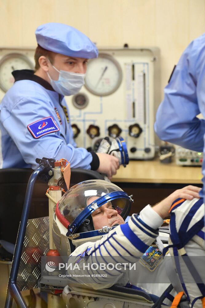 Старт пилотируемого корабля "Союз МС-12"