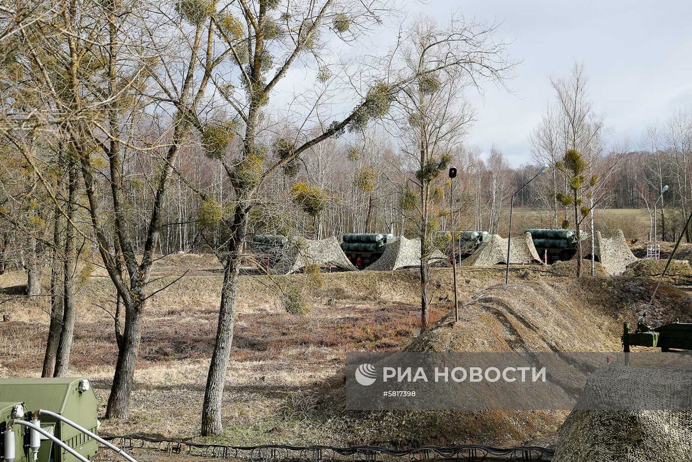 Новые расчеты С-400 заступили на первое боевое дежурство 