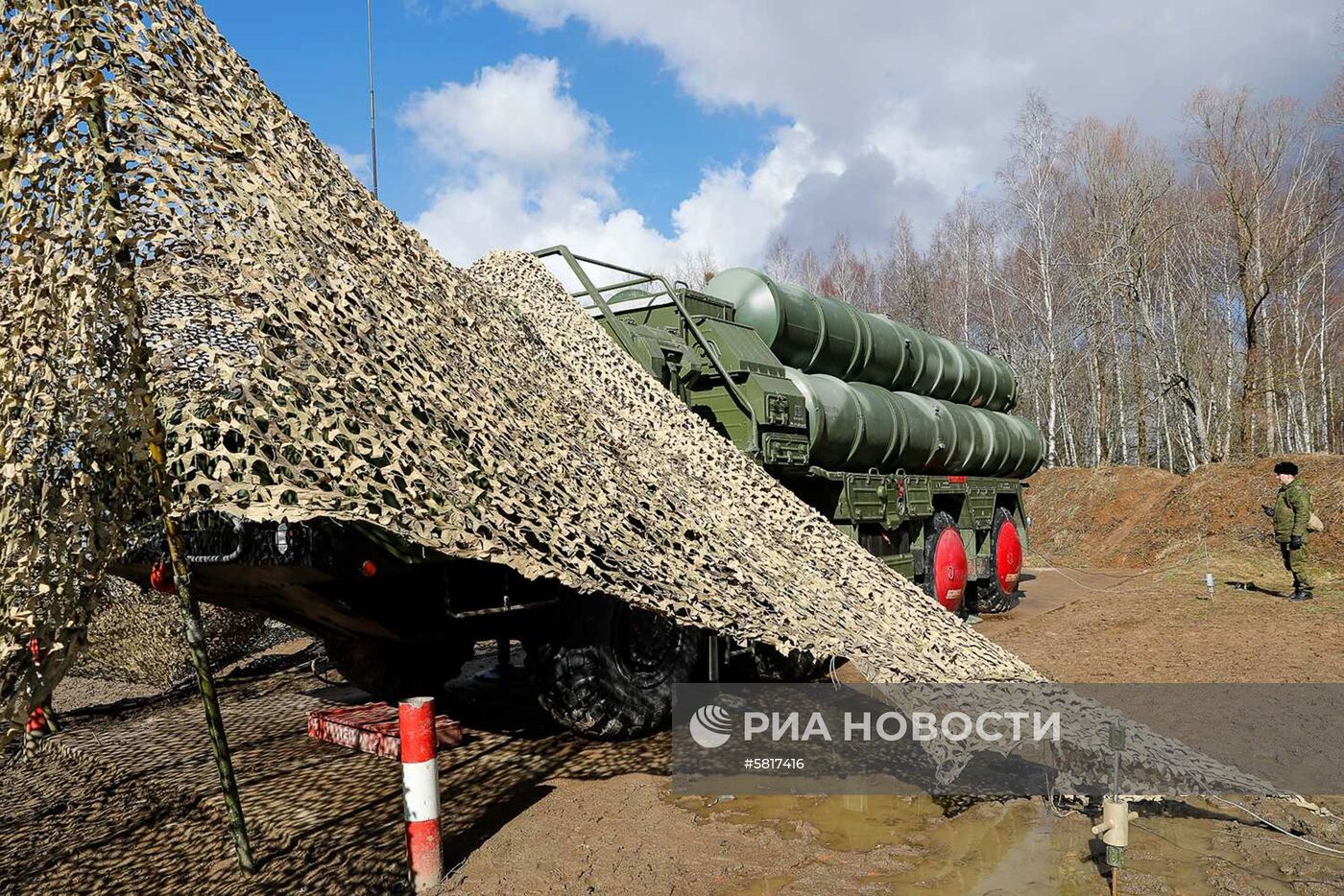 Новые расчеты С-400 заступили на первое боевое дежурство 