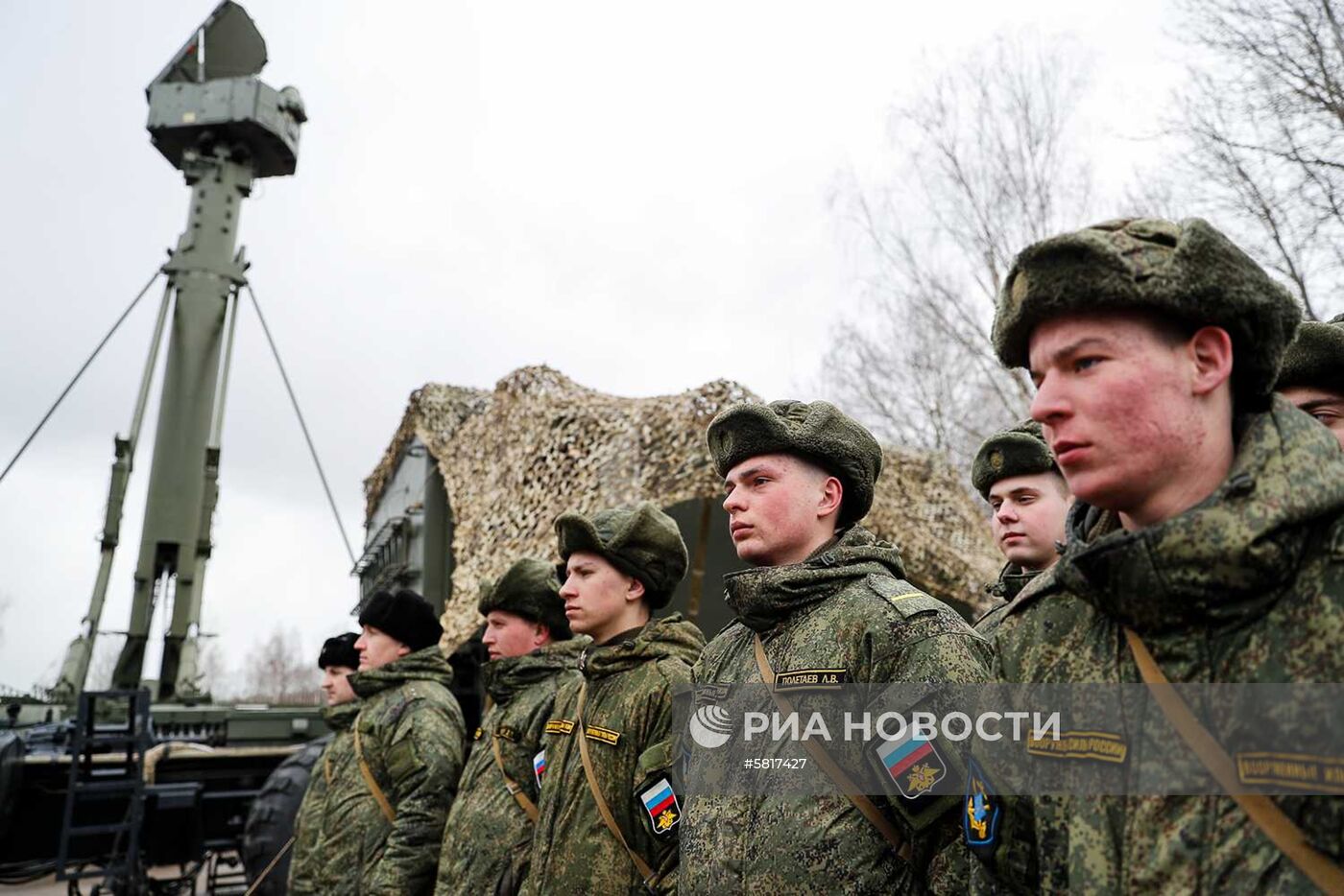 Новые расчеты С-400 заступили на первое боевое дежурство 