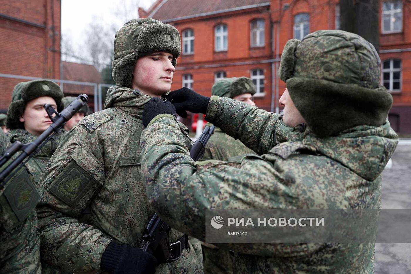 Новые расчеты С-400 заступили на первое боевое дежурство 