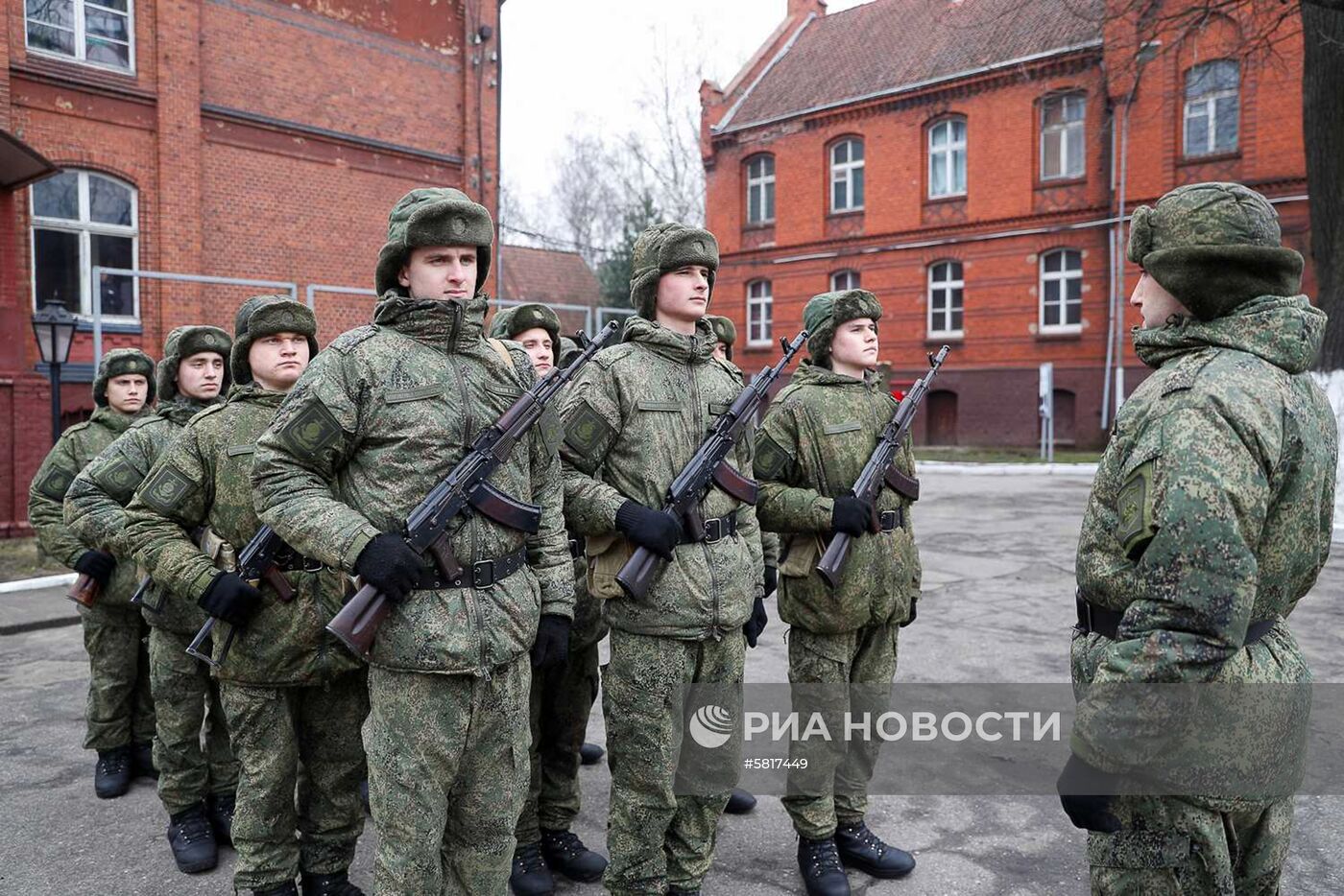 Новые расчеты С-400 заступили на первое боевое дежурство 