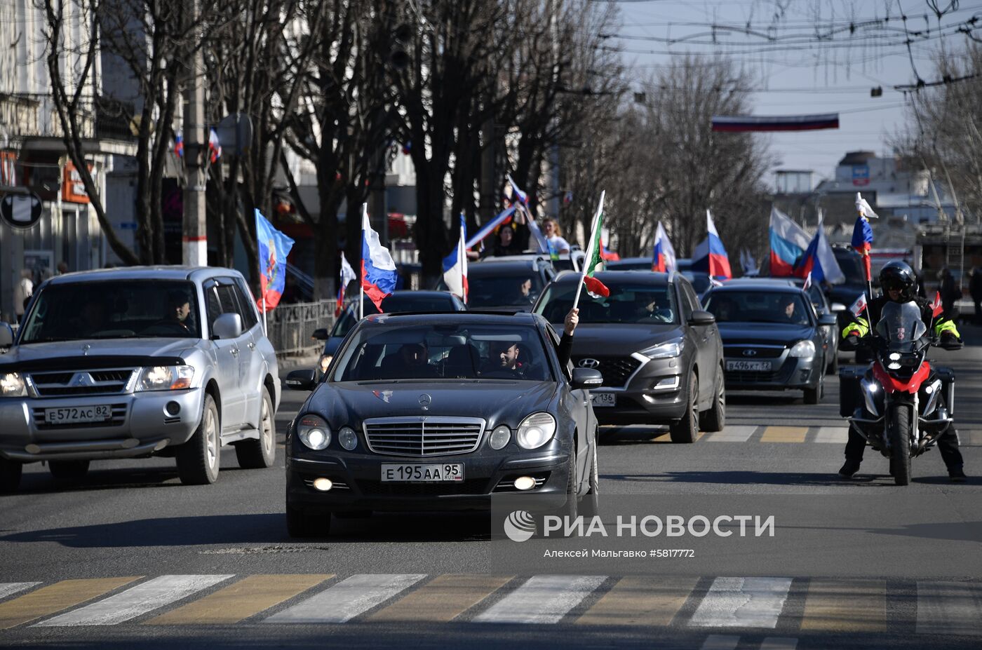 Автопробег мотоклуба "Ночные волки" в Крыму