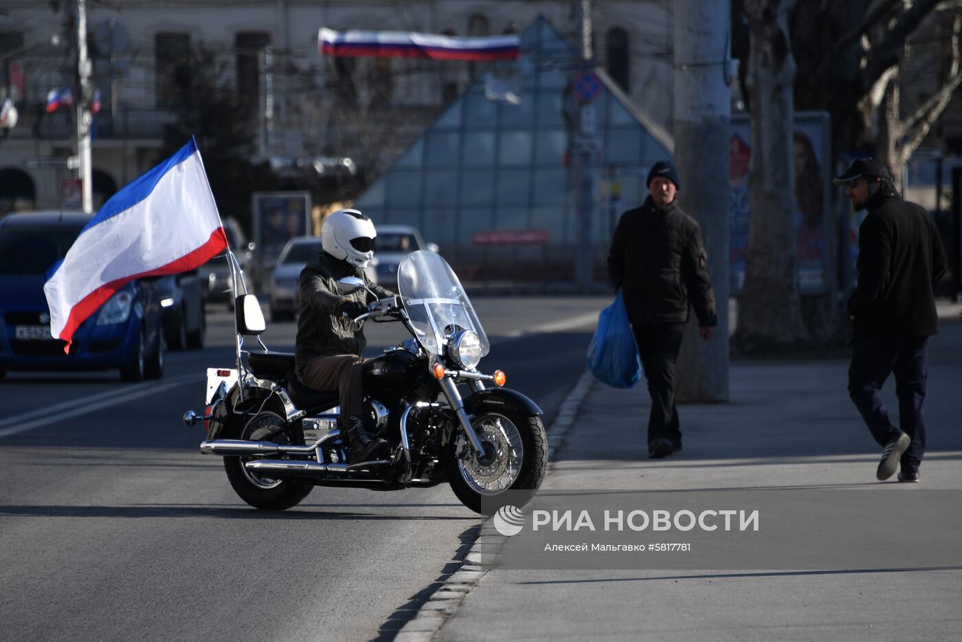 Автопробег мотоклуба "Ночные волки" в Крыму