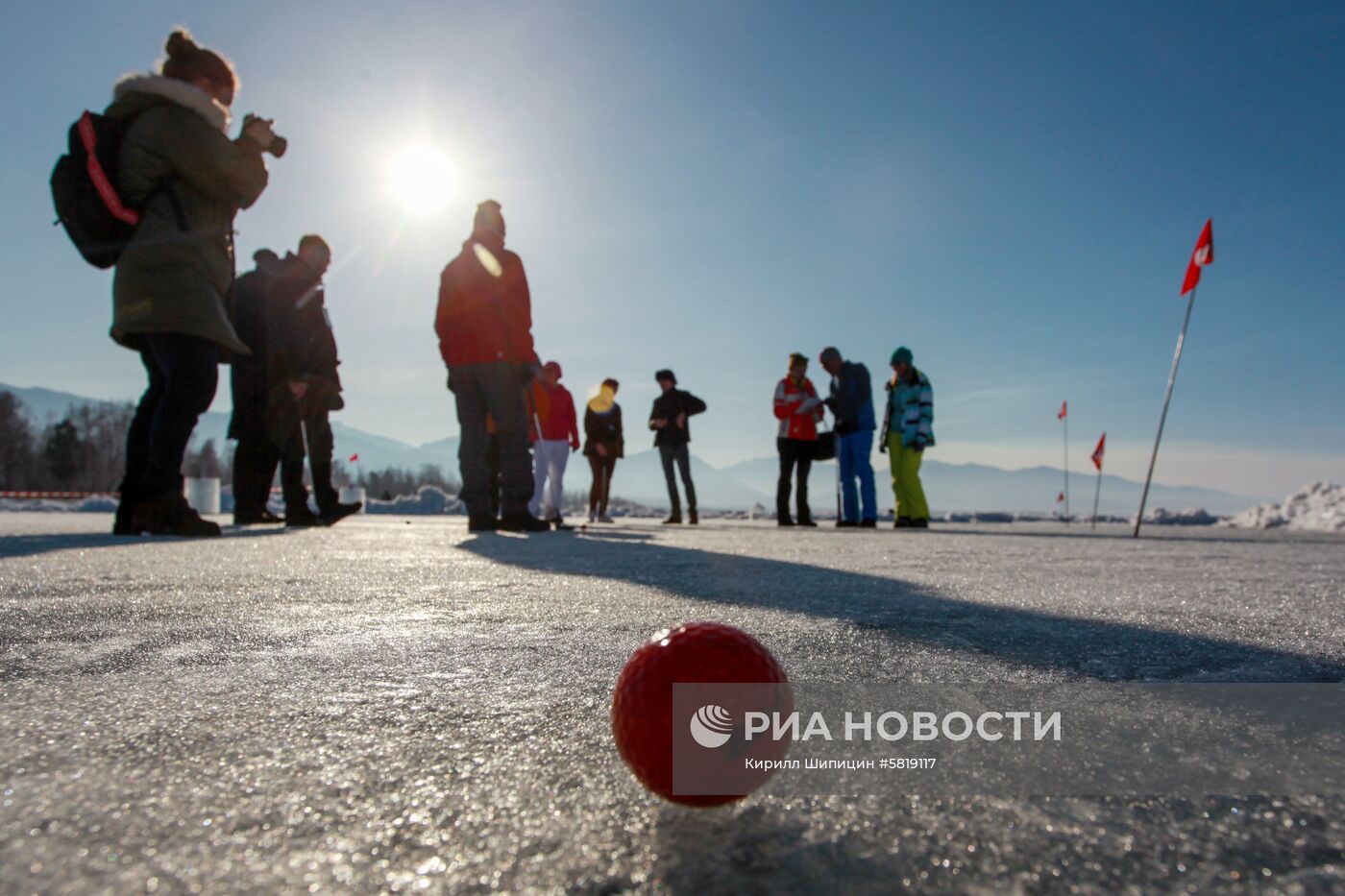 Гольф-турнир на льду Байкала