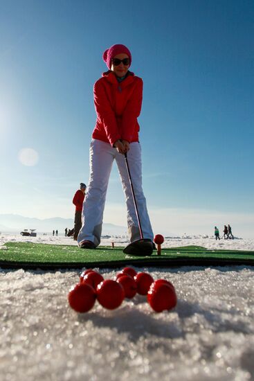 Гольф-турнир на льду Байкала