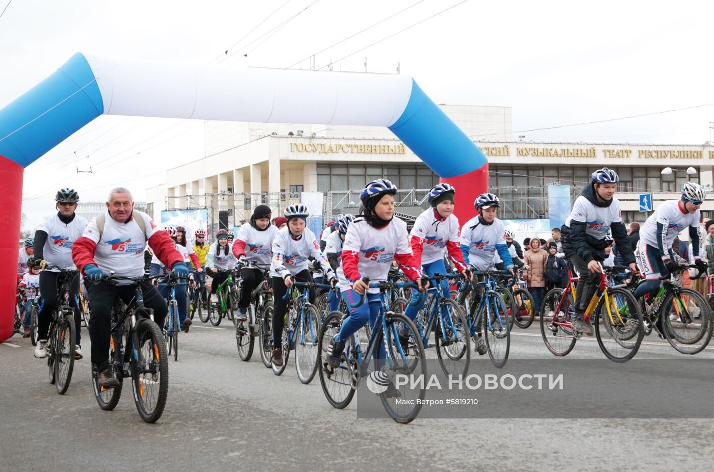 Легкоатлетический пробег и велозаед в Симферополе