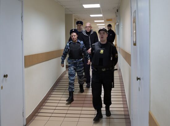 Избрание меры пресечения задержанным по делу о гибели детей в Карелии