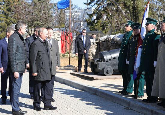 Рабочая поездка президента РФ В. Путина в Крым 