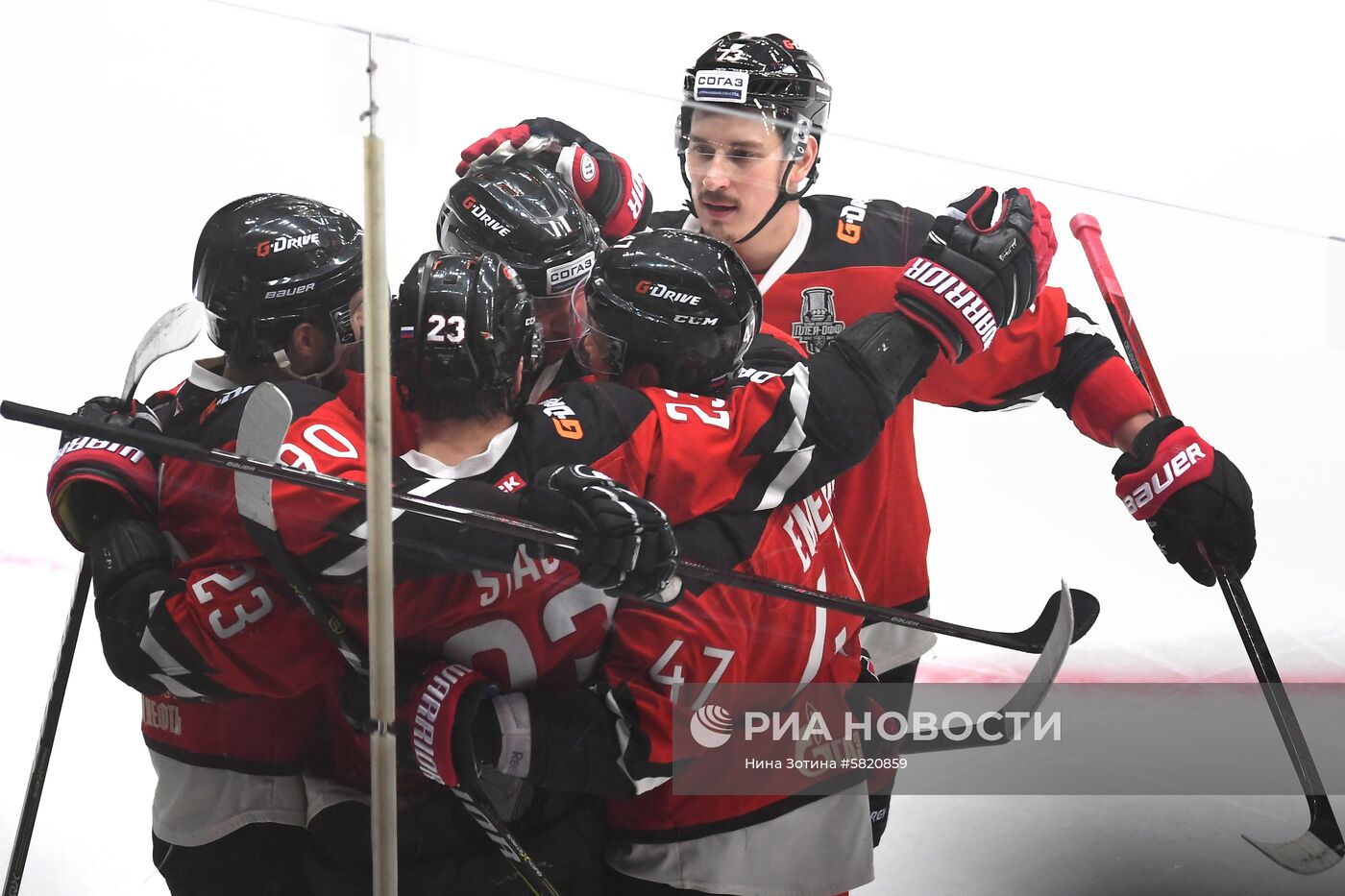 Хоккей. КХЛ. Матч "Авангард" - "Барыс