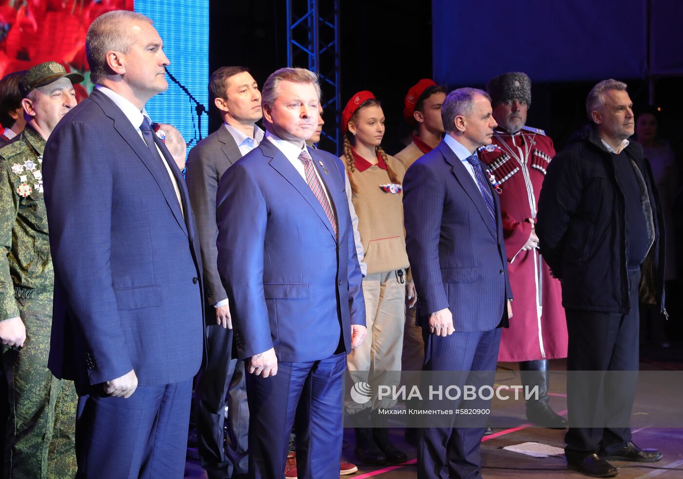 Рабочая поездка президента РФ В. Путина в Крым