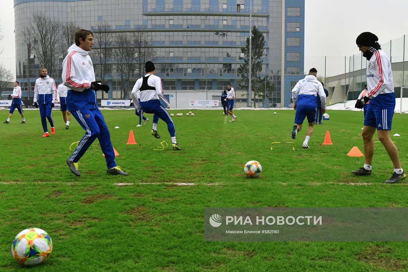 Футбол. Тренировка сборной России