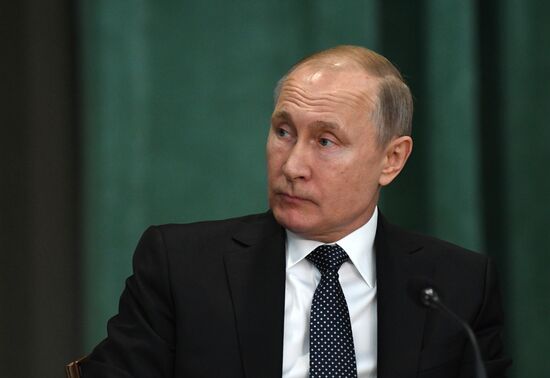 Президент РФ В. Путин принял участие в расширенном заседании коллегии Генпрокуратуры РФ
