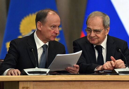 Президент РФ В. Путин принял участие в расширенном заседании коллегии Генпрокуратуры РФ