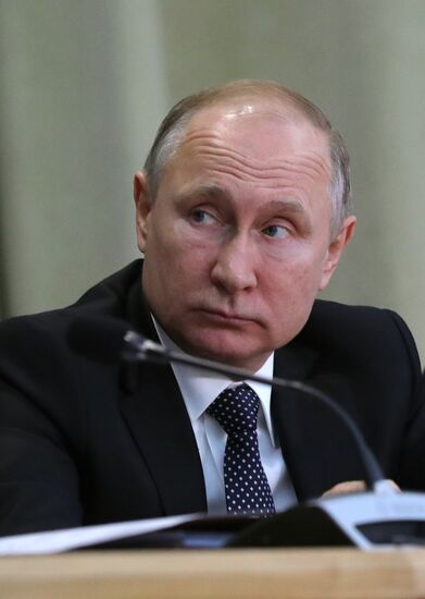Президент РФ В. Путин принял участие в расширенном заседании коллегии Генпрокуратуры РФ