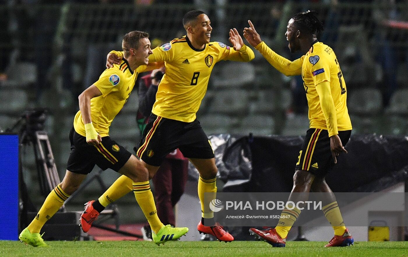 Футбол. Отборочный матч ЧЕ-2020. Матч Бельгия - Россия