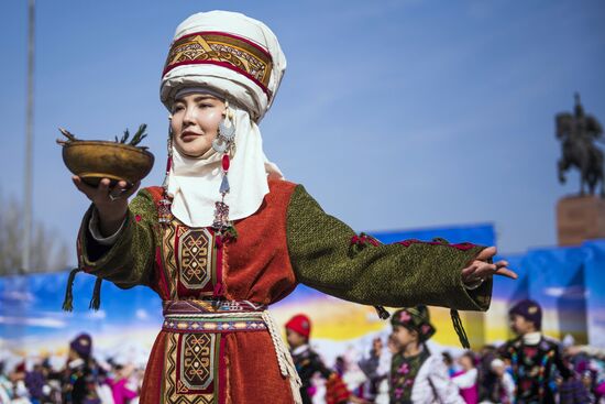 Празднование Навруза в Бишкеке