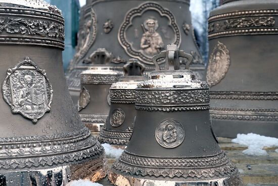 Установка колоколов на главный храм Росгвардии 