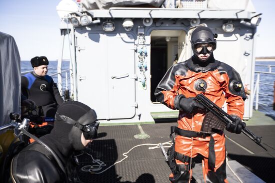 Тренировка отряда Балтийской военно-морской базы