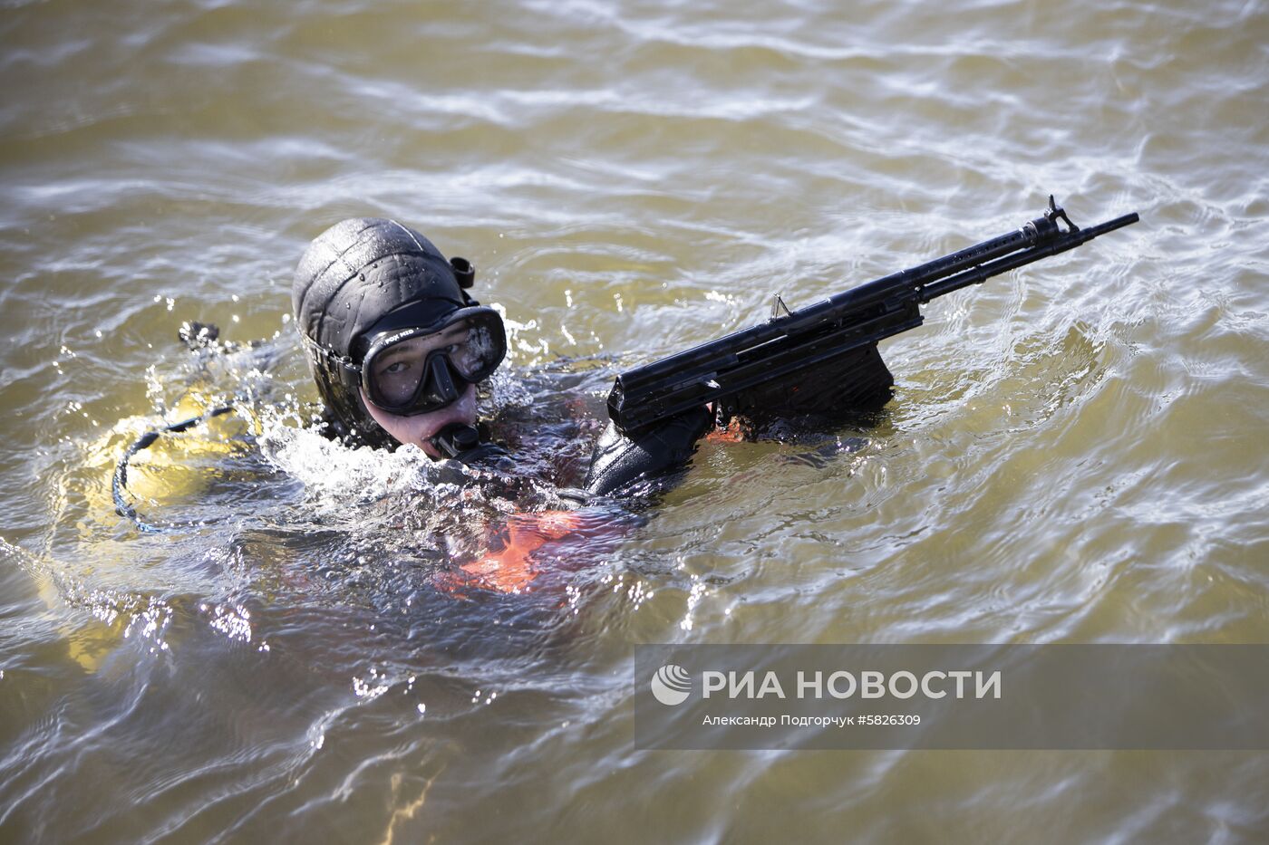 Тренировка отряда Балтийской военно-морской базы