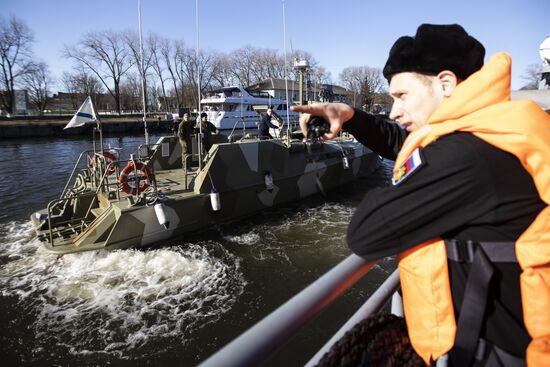 Тренировка отряда Балтийской военно-морской базы