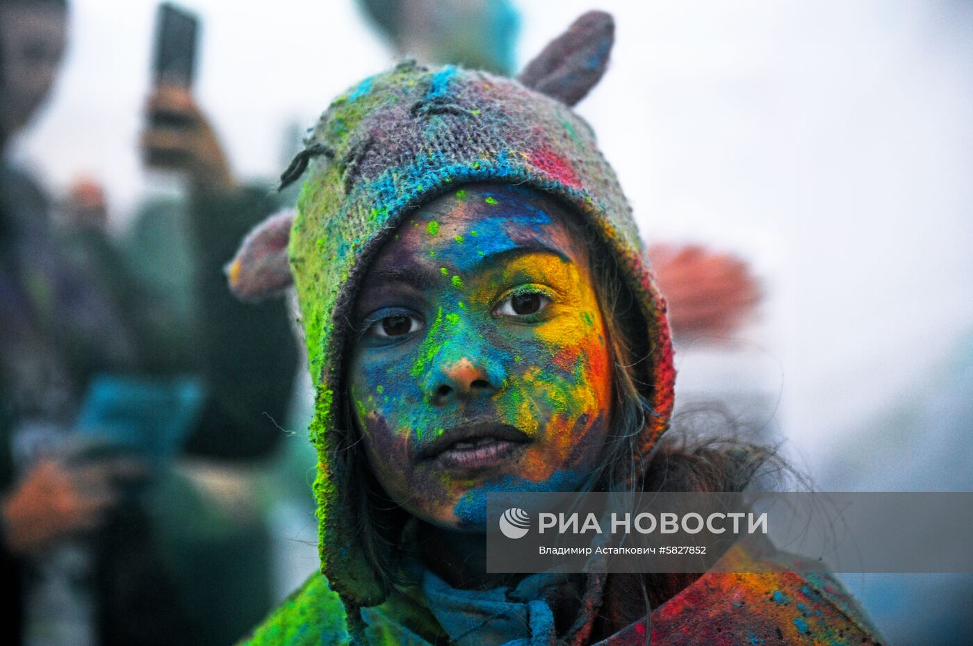 Фестиваль красок Холи Мела