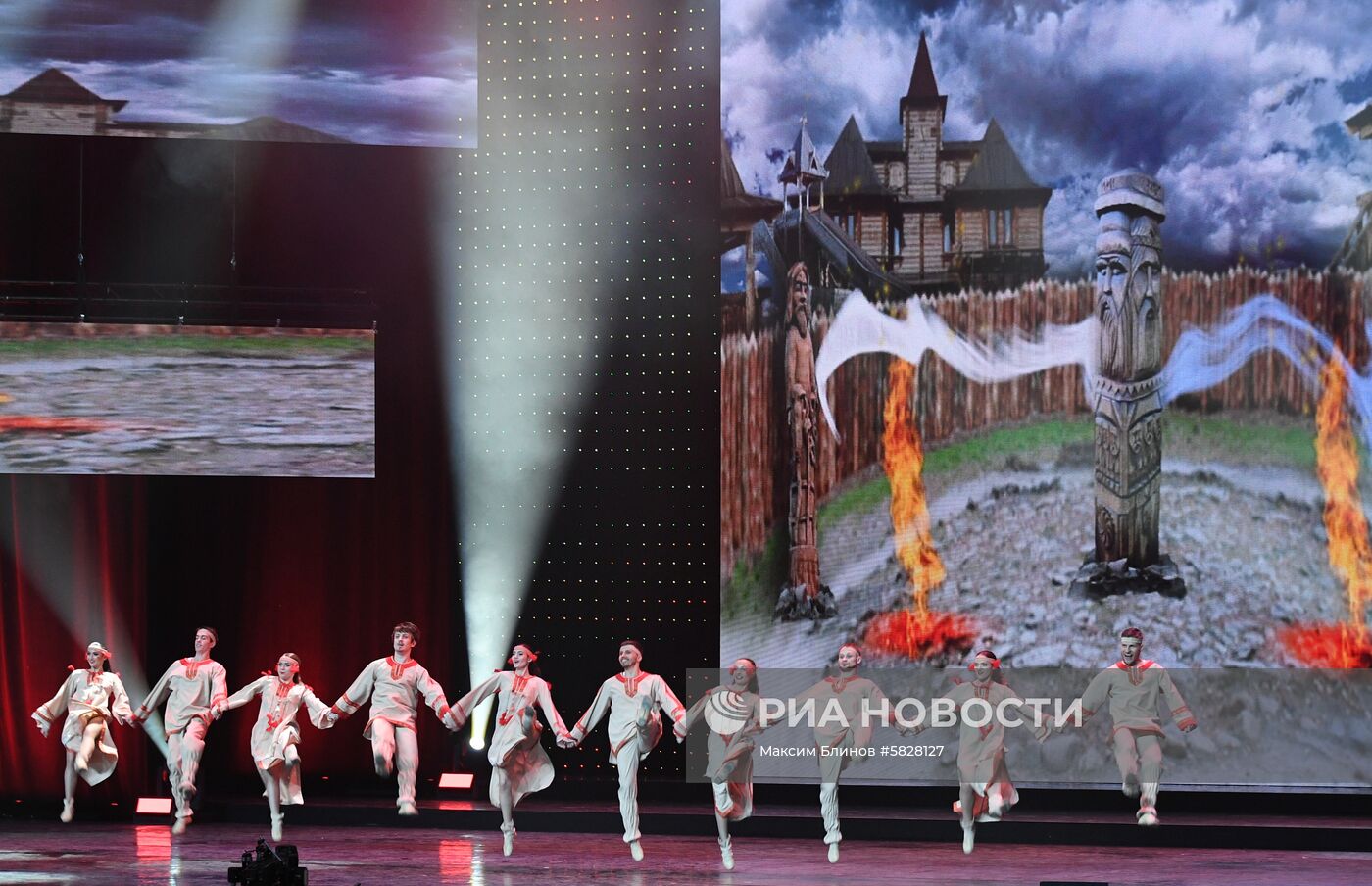 Фестиваль народного искусства "Танцуй и пой, моя Россия!"