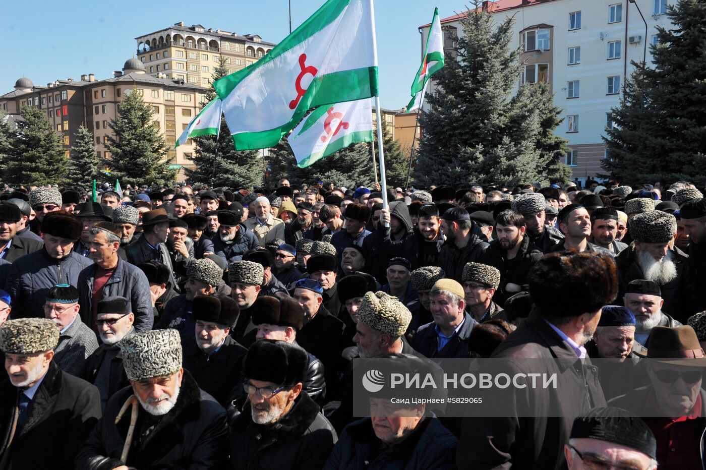 Митинг по закону о референдуме в Ингушетии